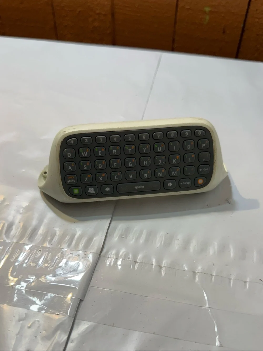 official Microsoft Xbox 360 Chatpad a QWERTY mini-keyboard